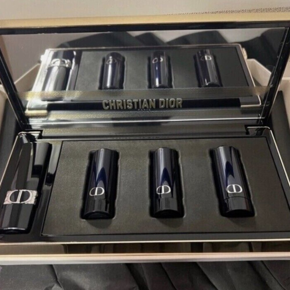CHRISTIAN DIOR MAKEUP CLUTCH (ROUGES COLLECTION) - 2023 HOLIDAY LIMITED ADDITION - Picture 8 of 8